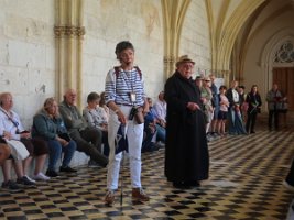 france038